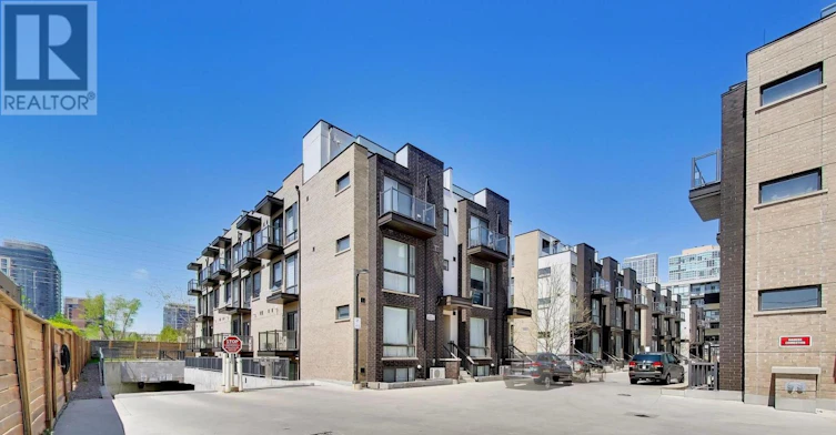141-34 Fieldway Road, Toronto, ON, M8Z 3L2 - 2