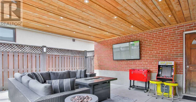 72 Keegan (Lower Crescent, Toronto, ON, M3J 1G2 - 6
