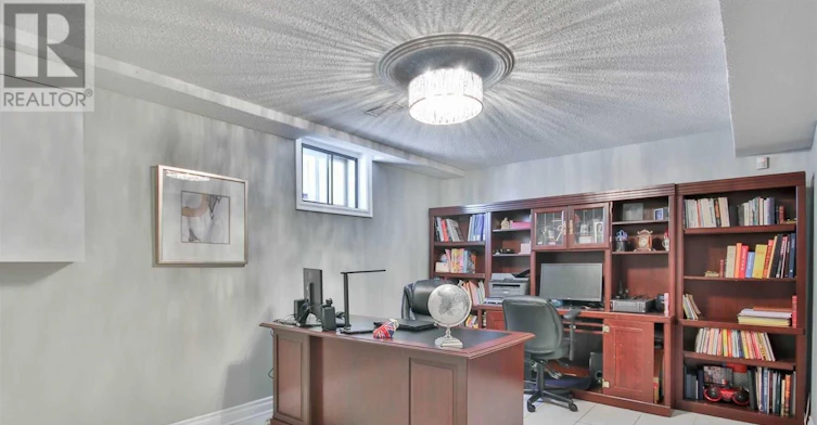 72 Keegan (Lower Crescent, Toronto, ON, M3J 1G2 - 10