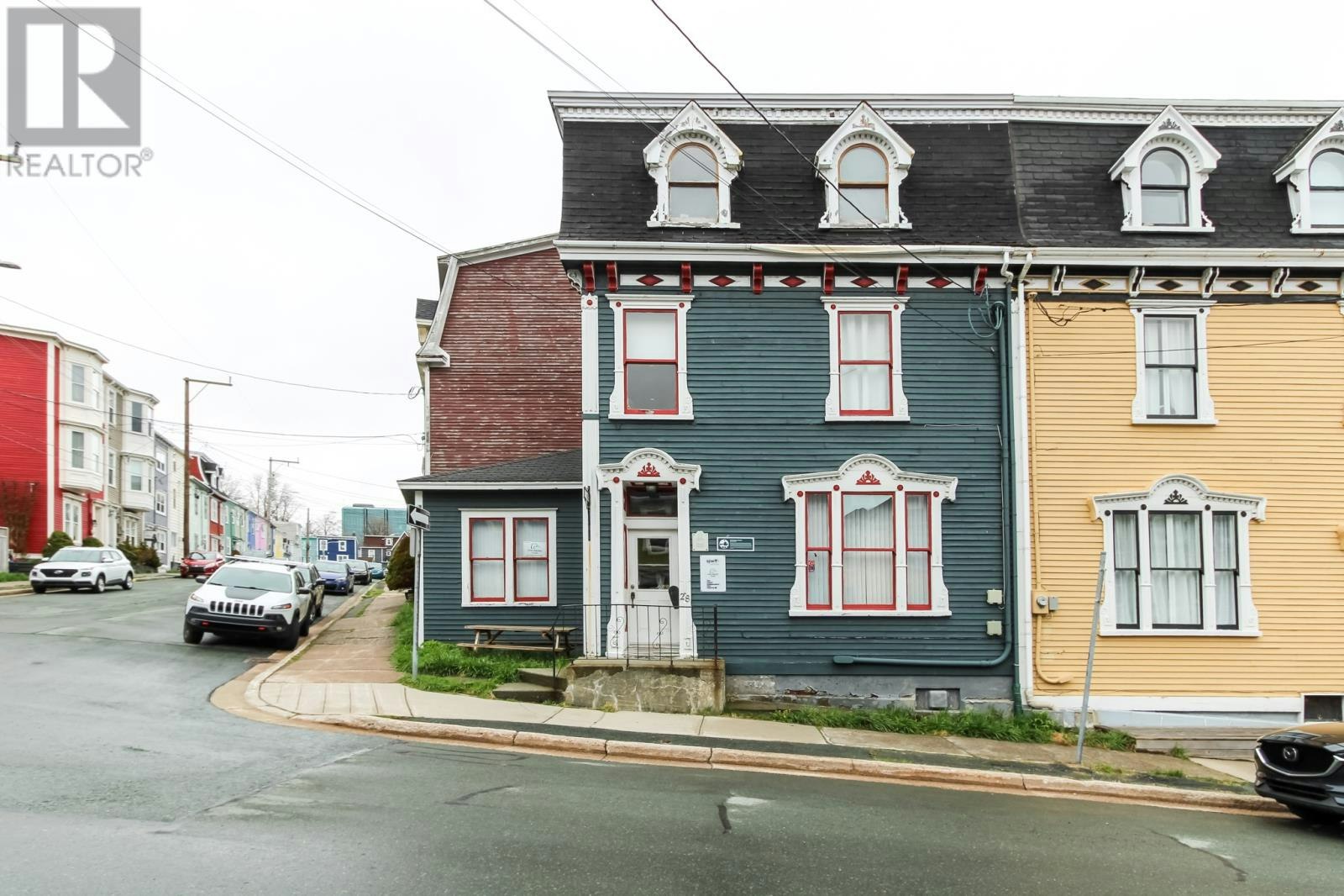 28 Cochrane Street, St Johns, NL, A1C 3L3