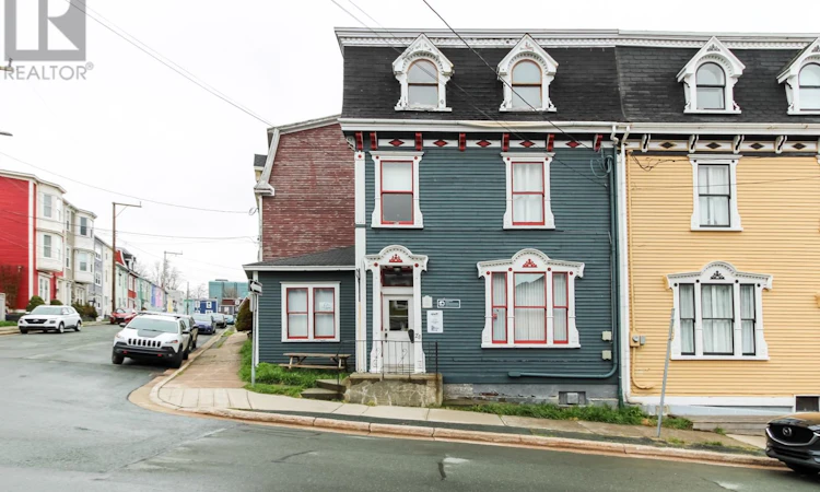 28 Cochrane Street