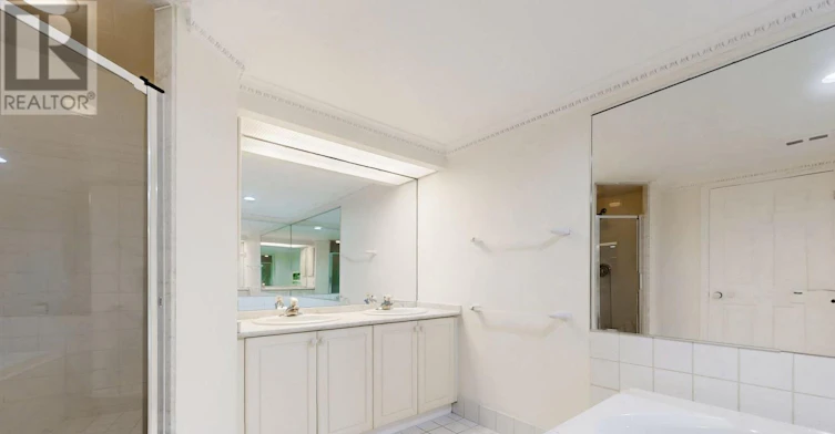 2001-71 Simcoe Street, Toronto, ON, M5J 2S9 - 27