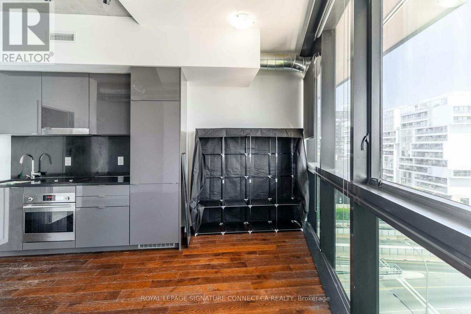 910-21 Lawren Harris Square, Toronto, ON, M5A 0T4 - 3