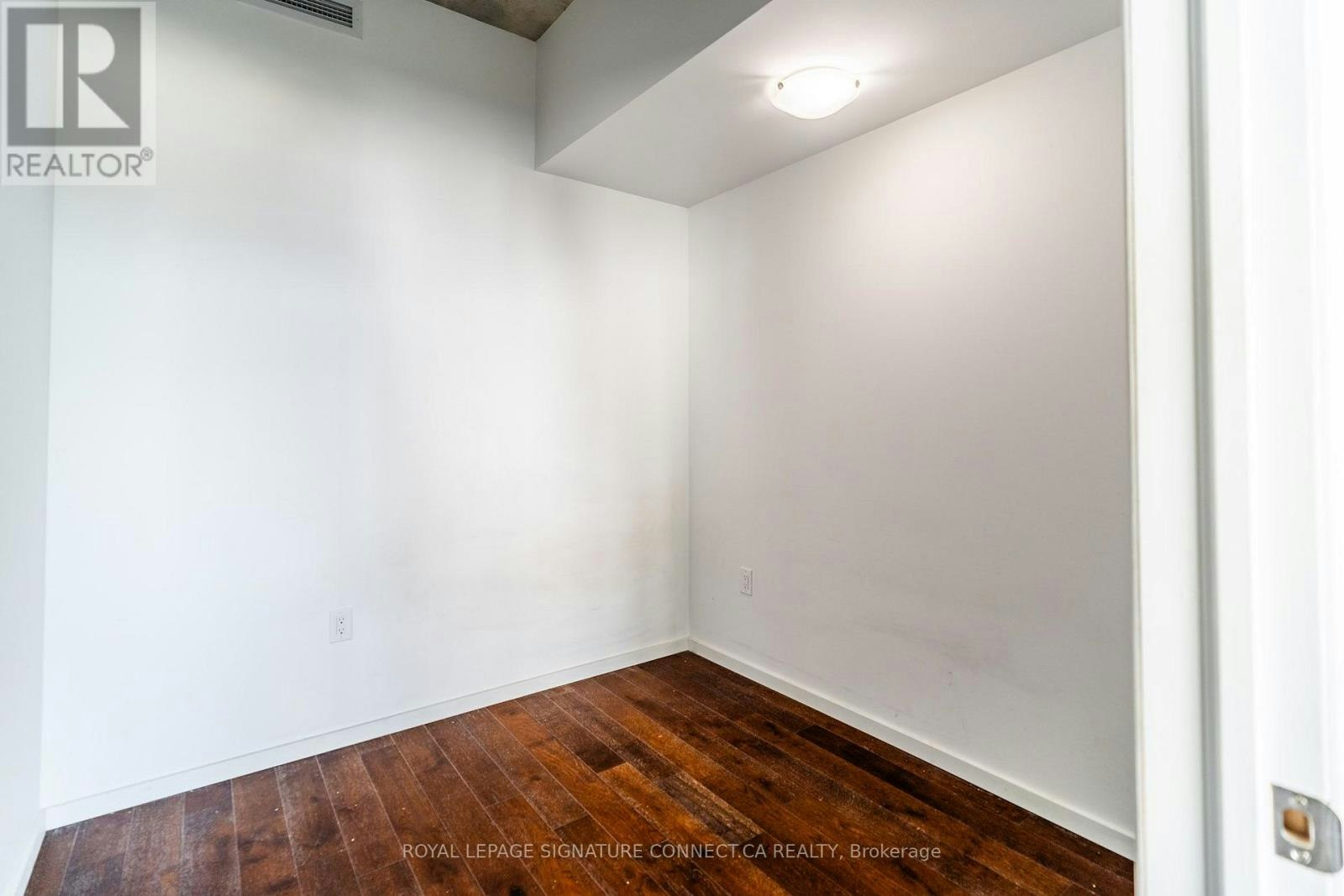 910-21 Lawren Harris Square, Toronto, ON, M5A 0T4 - 7