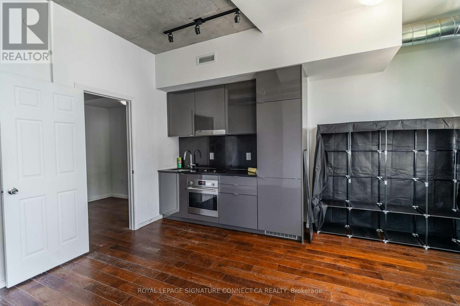 910-21 Lawren Harris Square, Toronto, ON, M5A 0T4 - 2