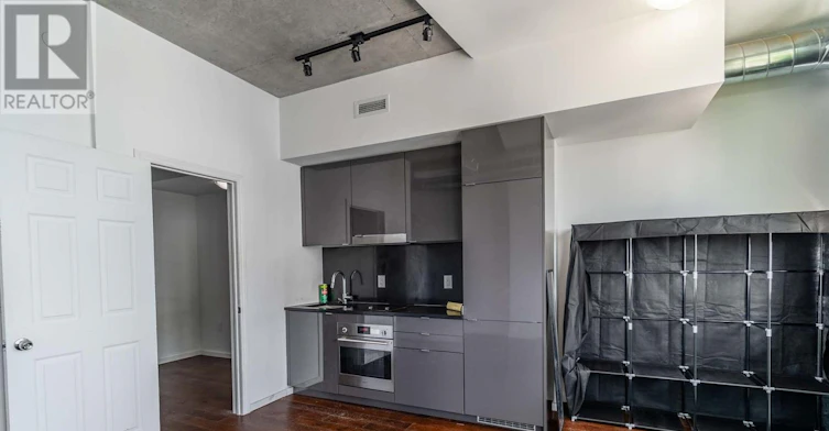 910-21 Lawren Harris Square, Toronto, ON, M5A 0T4 - 2