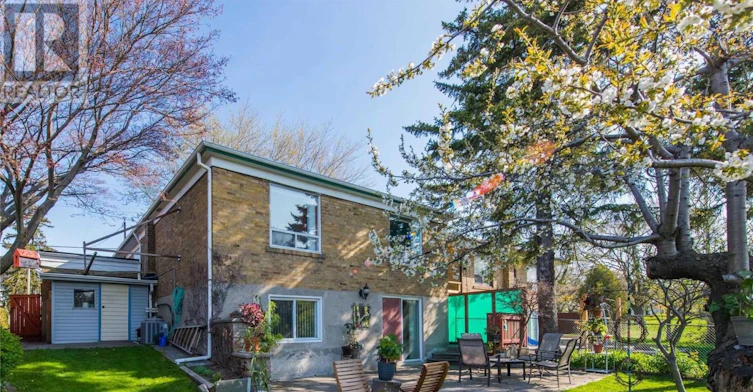 MAIN-3715 St Clair Avenue E, Toronto, ON, M1M 1T5 - 12