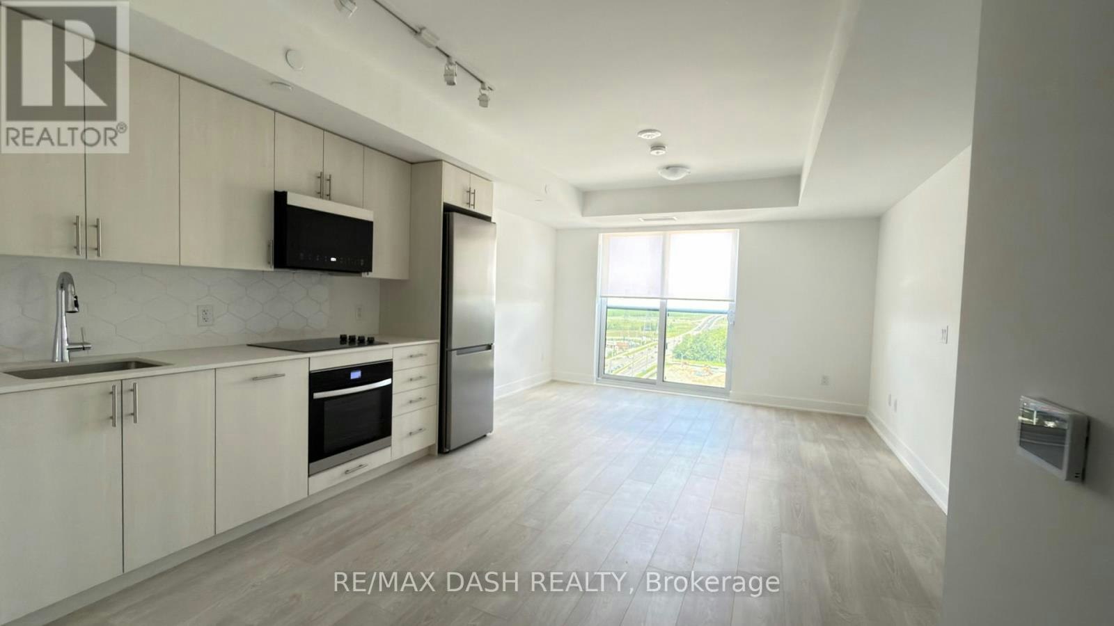 1930-2545 Simcoe Street N, Oshawa, ON, L1L 0W3 - 7