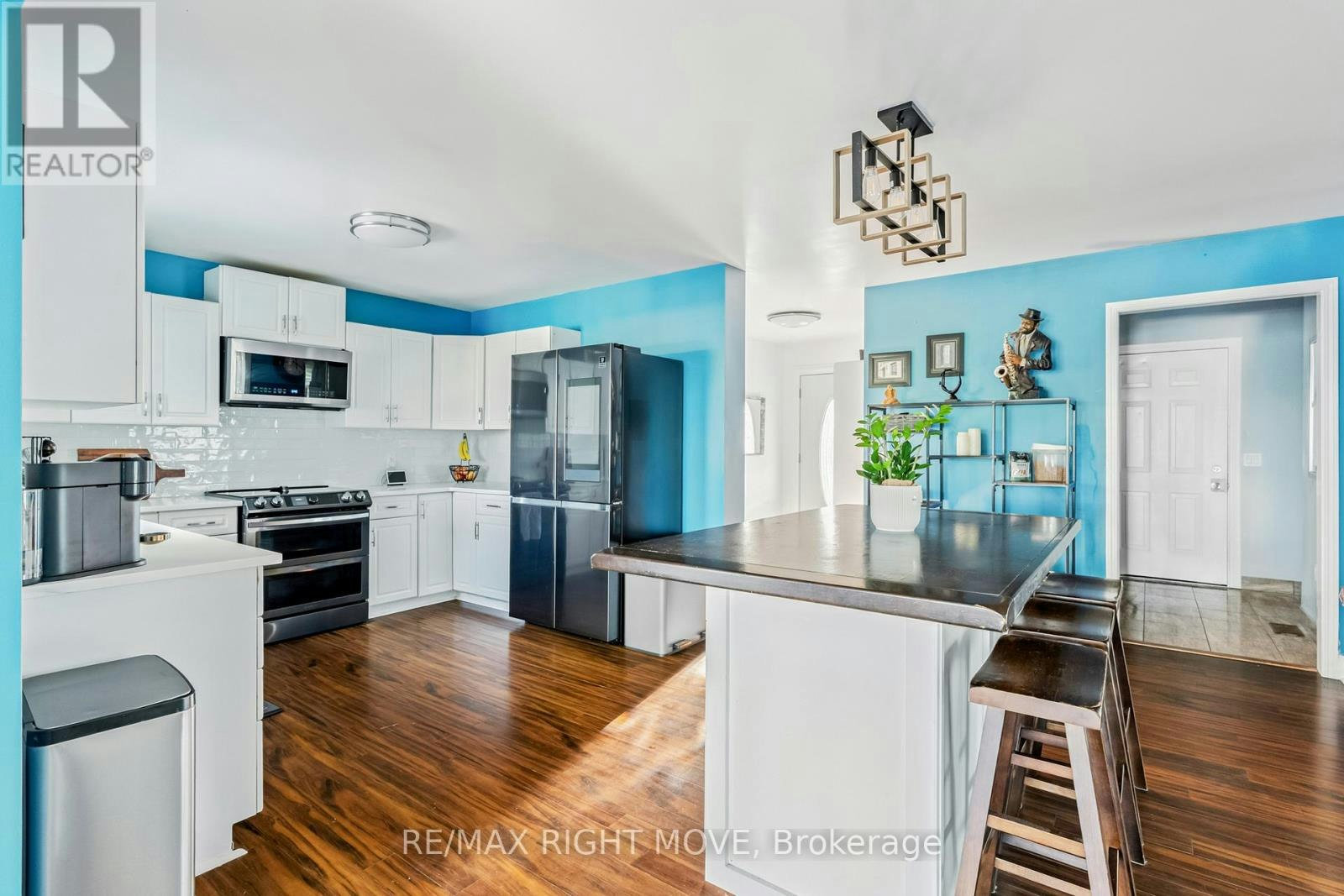 35 Cedar Bay Road, Kawartha Lakes, ON, L0K 1B0