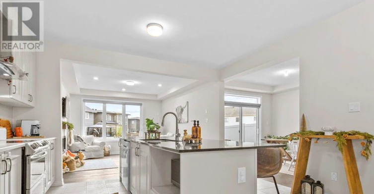 731 Brittanic Road, Ottawa, ON, K2V 0N7 - 6