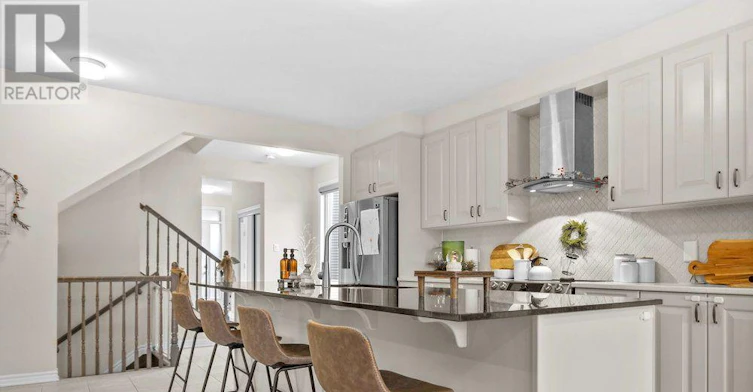 731 Brittanic Road, Ottawa, ON, K2V 0N7 - 8