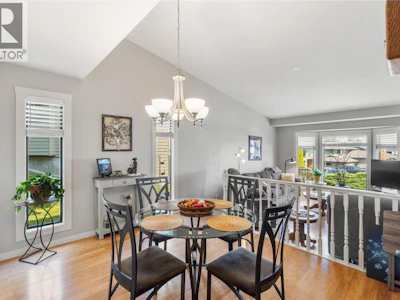 2299 Ainslie Place - 4