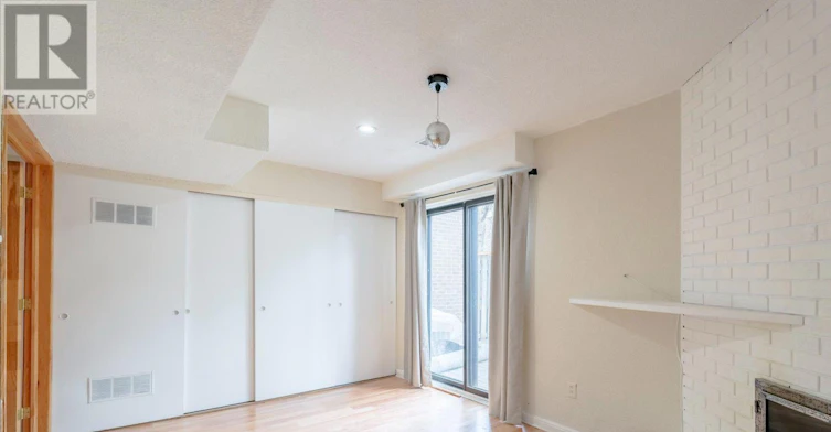 17 Stoneham Road, Toronto, ON, M9C 4Y7 - 7