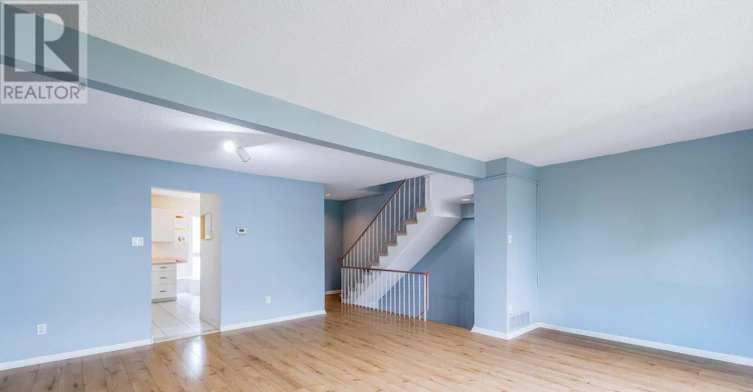 17 Stoneham Road, Toronto, ON, M9C 4Y7 - 12