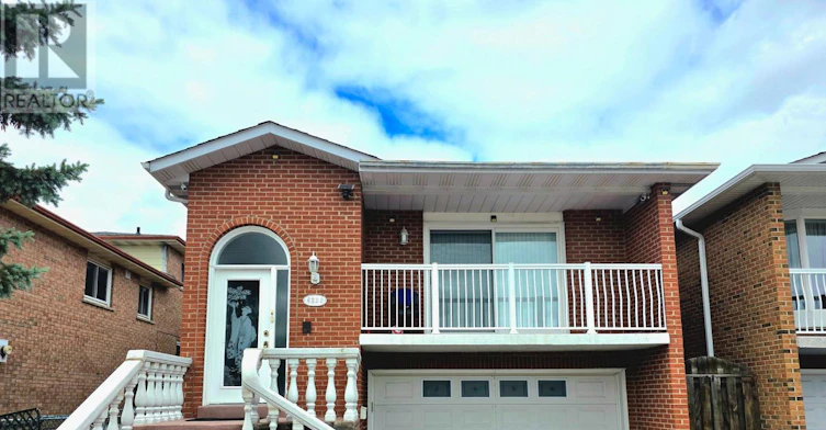 4233 Greybrook Crescent, Mississauga, ON, L4W 3G5