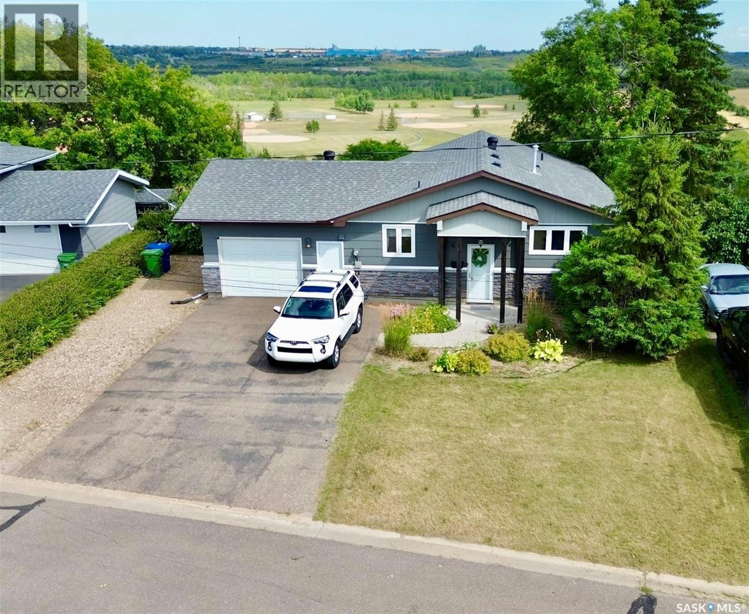 9 1st Avenue, Battleford, SK, S0M 0E0