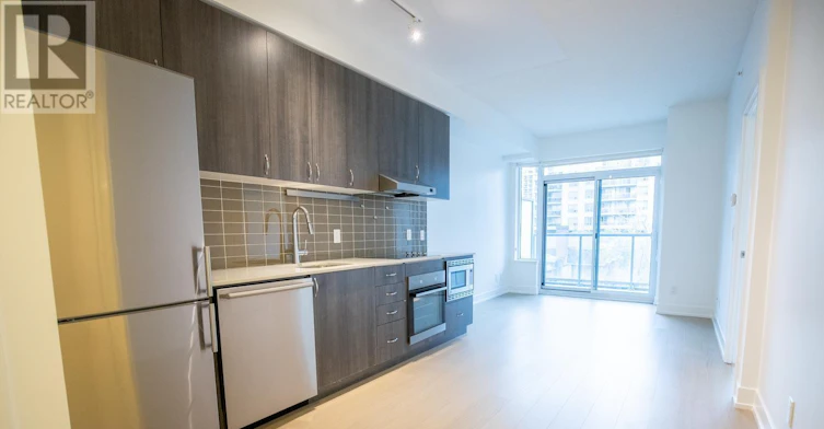 123-7 Kenaston Gardens, Toronto, ON, M2K 1G7 - 3