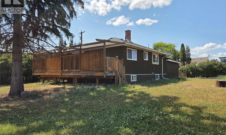 5565 Okanagan Landing Road