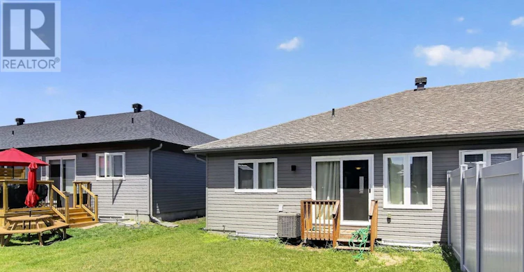 98 Seabert Drive, Arnprior, ON, K7S 0K1 - 37