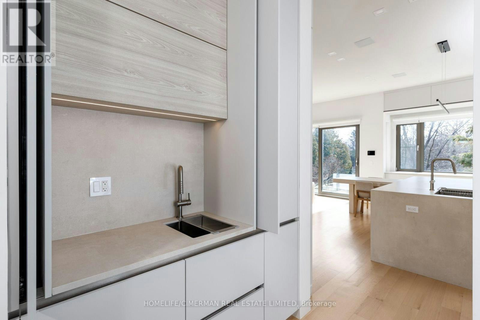 21 Farrell Avenue, Toronto, ON, M2R 1C7 - 18