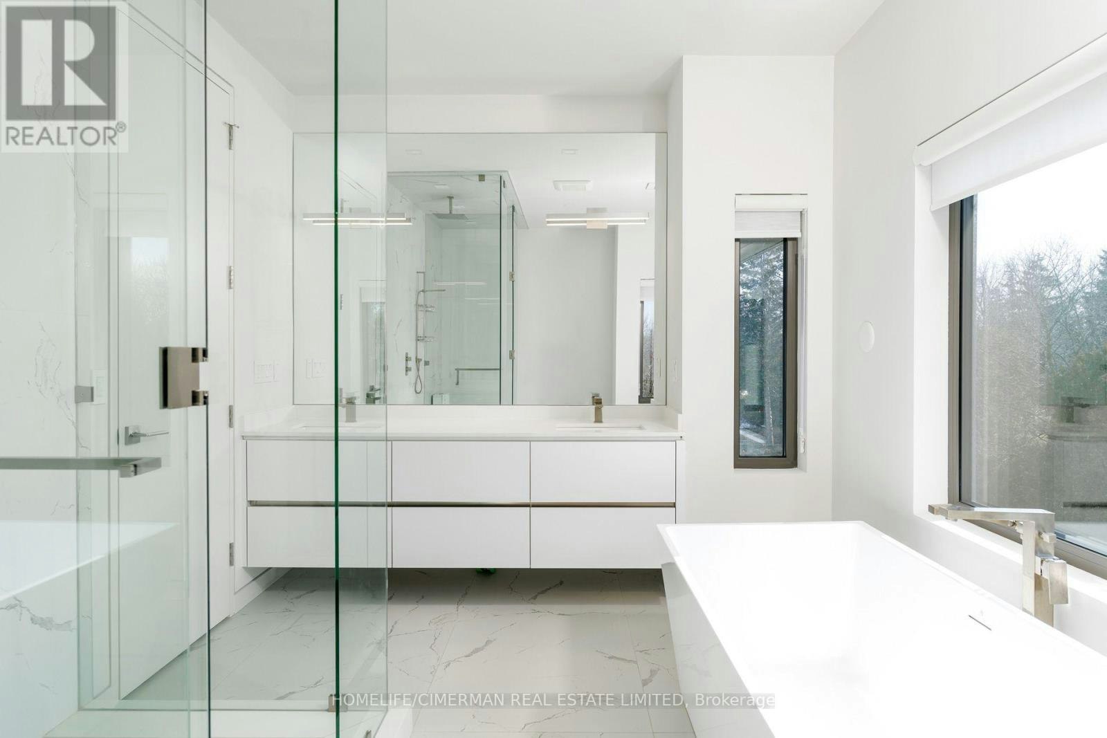 21 Farrell Avenue, Toronto, ON, M2R 1C7 - 24