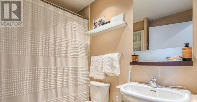 13-208 Queens Quay WEST, Toronto, ON, M5J 2Y5 - 18