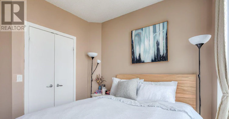 13-208 Queens Quay WEST, Toronto, ON, M5J 2Y5 - 12