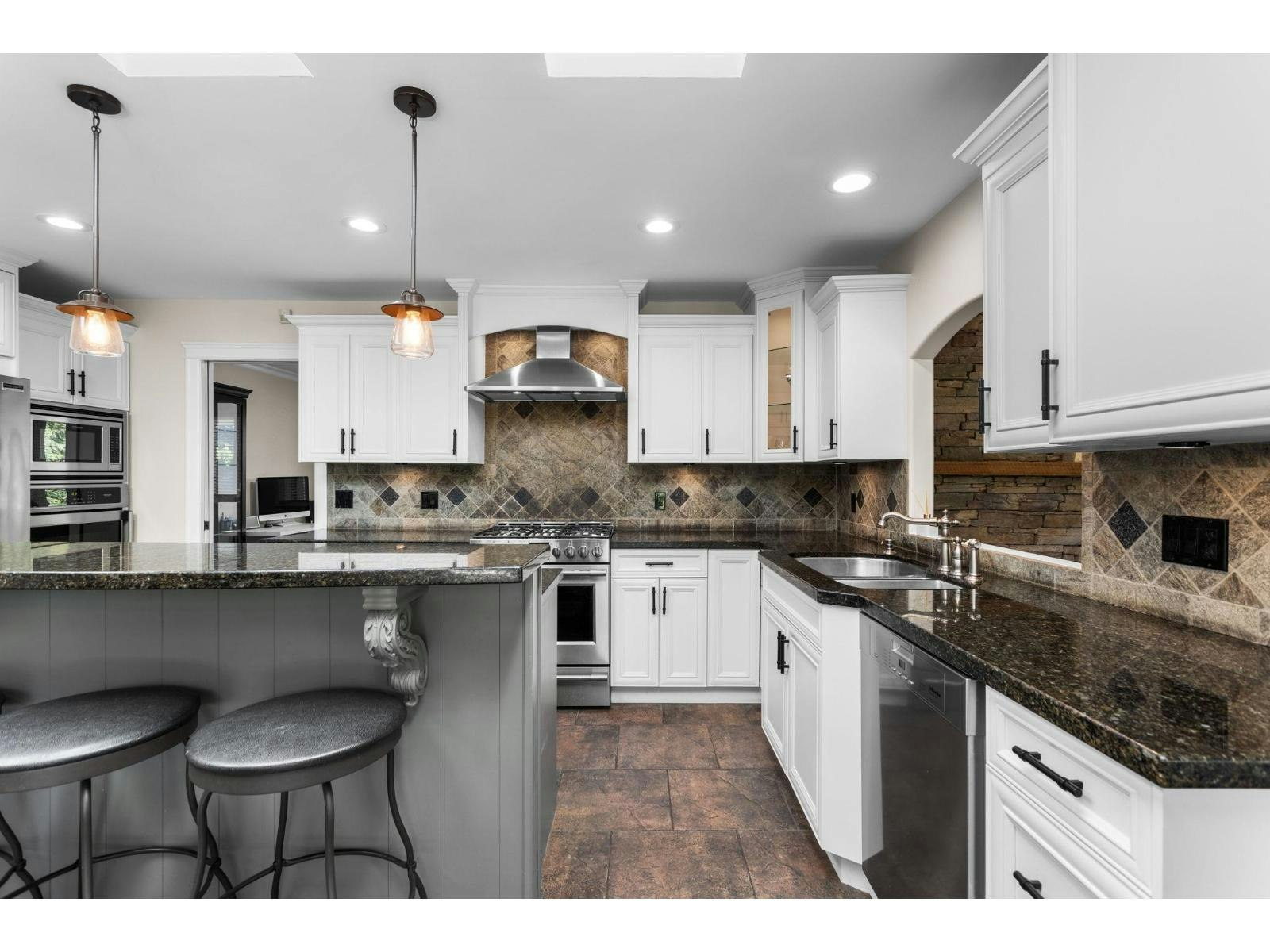 26627 60 Avenue, Langley, BC, V4W 1V7 - 7