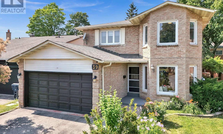 39 Saddleback Court