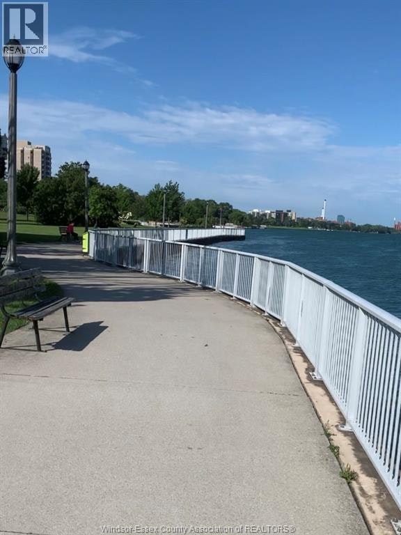201-5055 Riverside Drive, Windsor, ON, N8Y 5A6 - 40