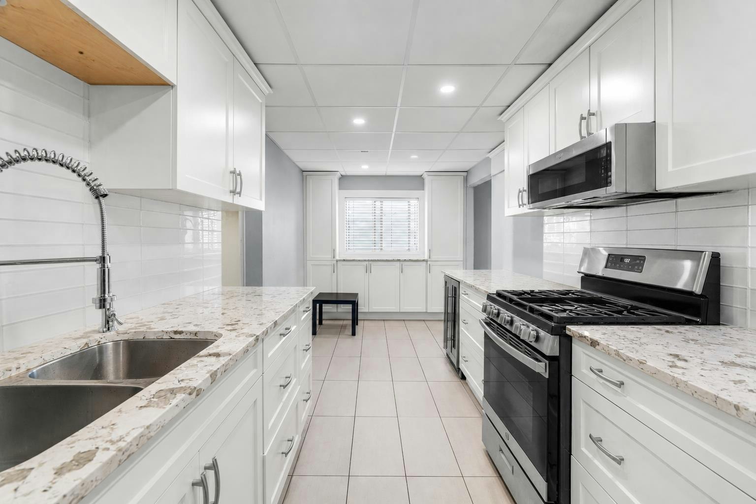 14115 110 Avenue, Surrey, BC, V3R 1Z3 - 10