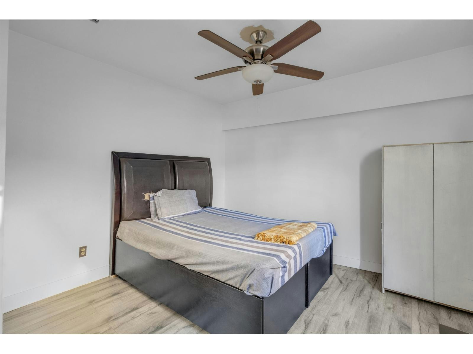 14115 110 Avenue, Surrey, BC, V3R 1Z3 - 14