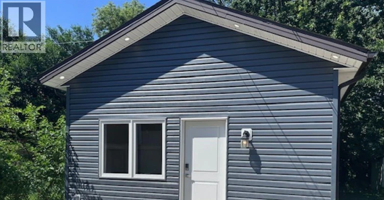 C/ADU-1227 Curry Avenue, Windsor, ON, N9B 2C8