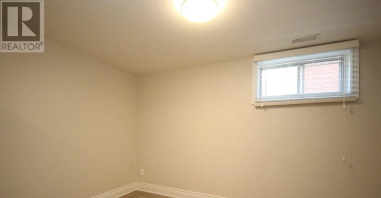 B-2073 Alton Street, Ottawa, ON, K1G 1X3 - 17