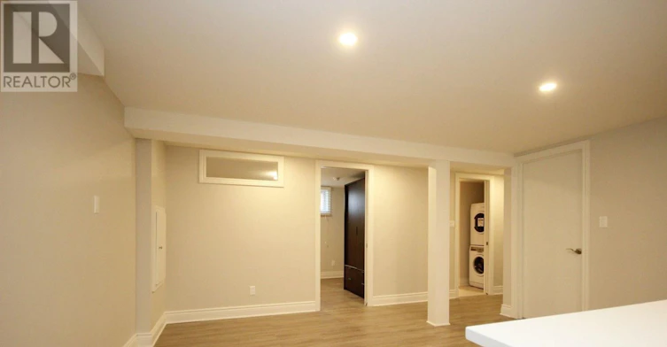 B-2073 Alton Street, Ottawa, ON, K1G 1X3 - 10