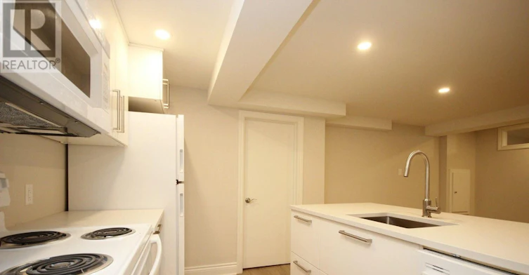 B-2073 Alton Street, Ottawa, ON, K1G 1X3 - 5
