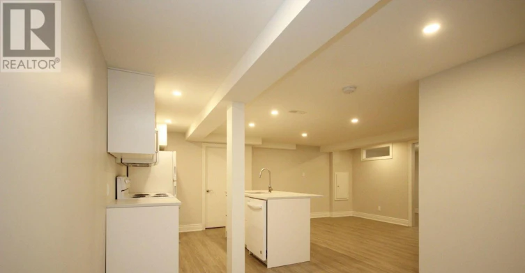 B-2073 Alton Street, Ottawa, ON, K1G 1X3 - 6