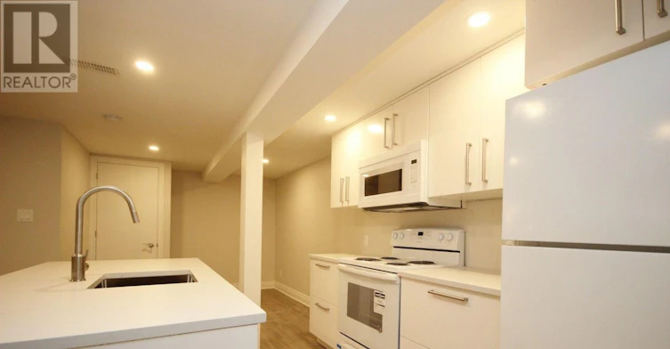 B-2073 Alton Street, Ottawa, ON, K1G 1X3 - 7