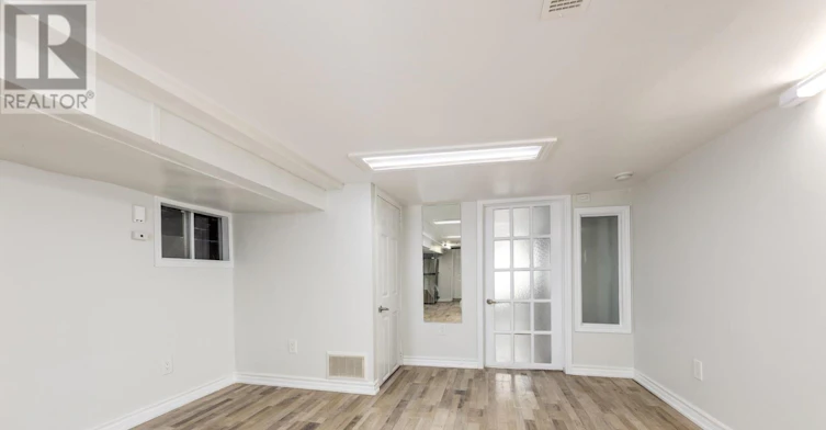 LOWER-792 Pape Avenue, Toronto, ON, M4K 3S7 - 9