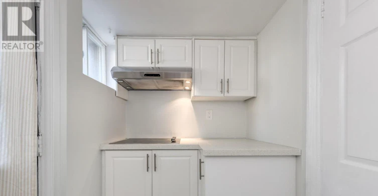 LOWER-792 Pape Avenue, Toronto, ON, M4K 3S7 - 4