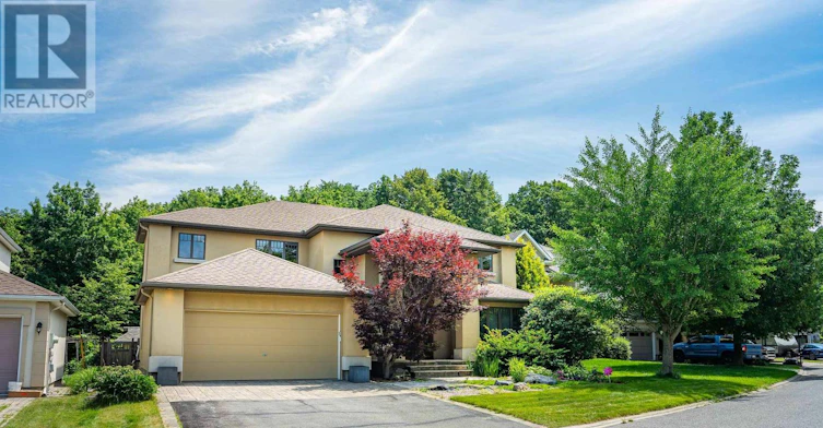 13 Cecil Walden Ridge, Ottawa, ON, K2K 3C6