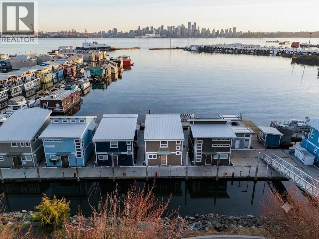 FRSL17-415 W Esplanade Avenue, North Vancouver, BC, V7M 1A6
