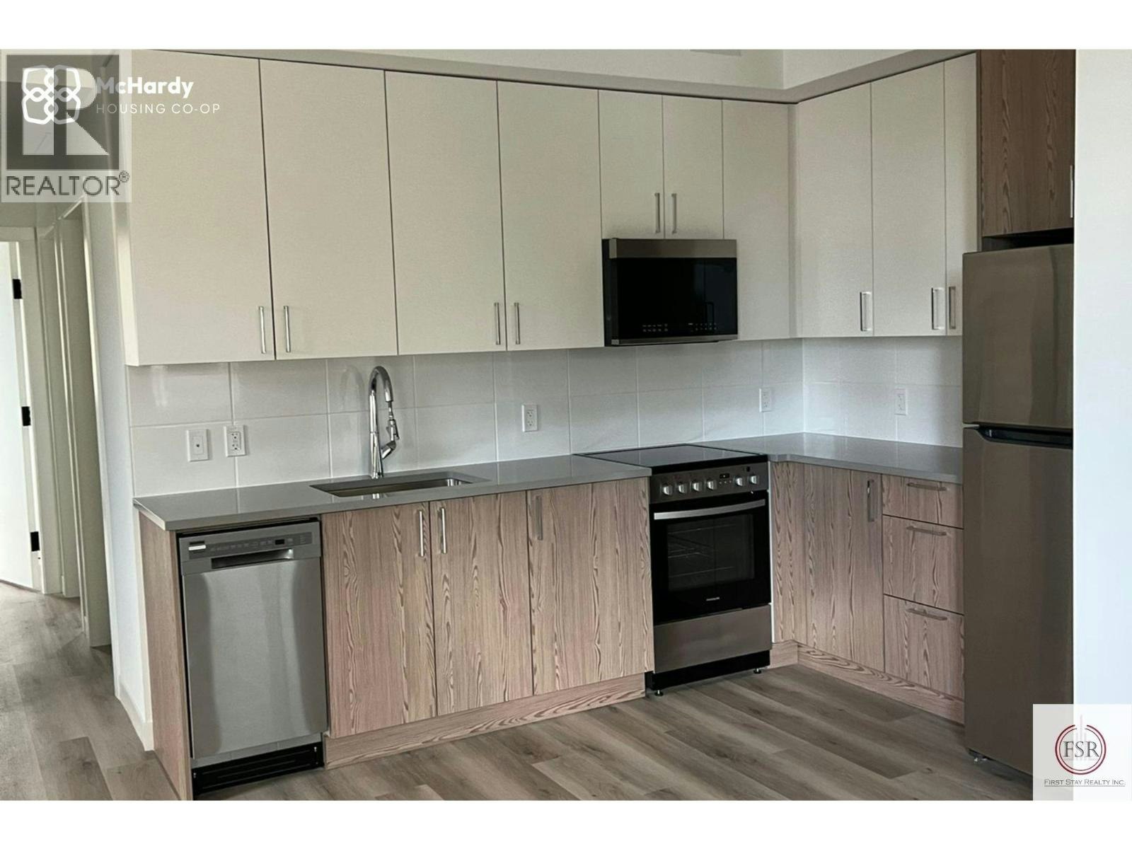 5085 Mchardy Street, Vancouver, BC, V5R 0L7 - 8