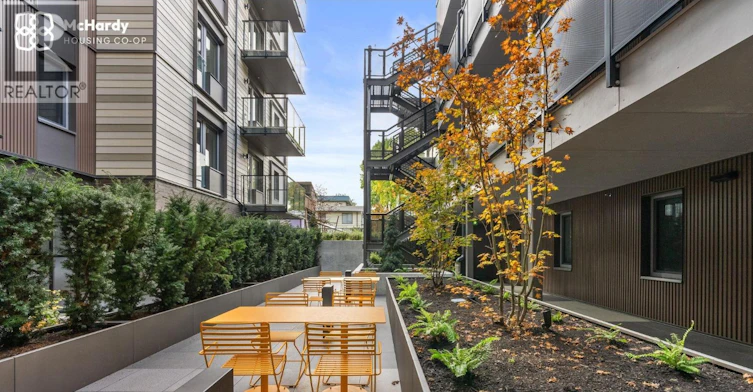 5085 Mchardy Street, Vancouver, BC, V5R 0L7 - 35