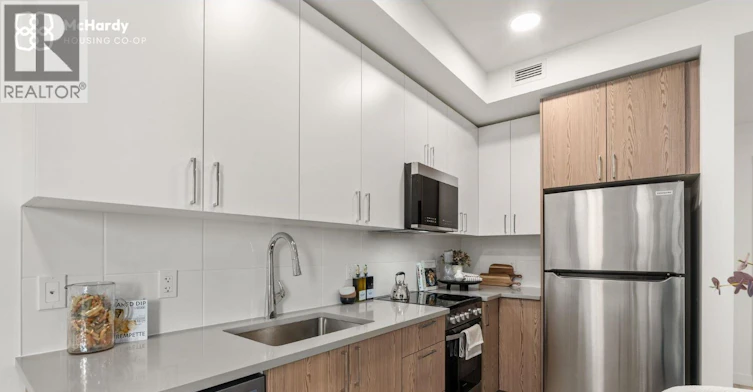 5085 Mchardy Street, Vancouver, BC, V5R 0L7 - 17