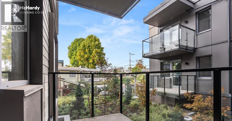 5085 Mchardy Street, Vancouver, BC, V5R 0L7 - 31