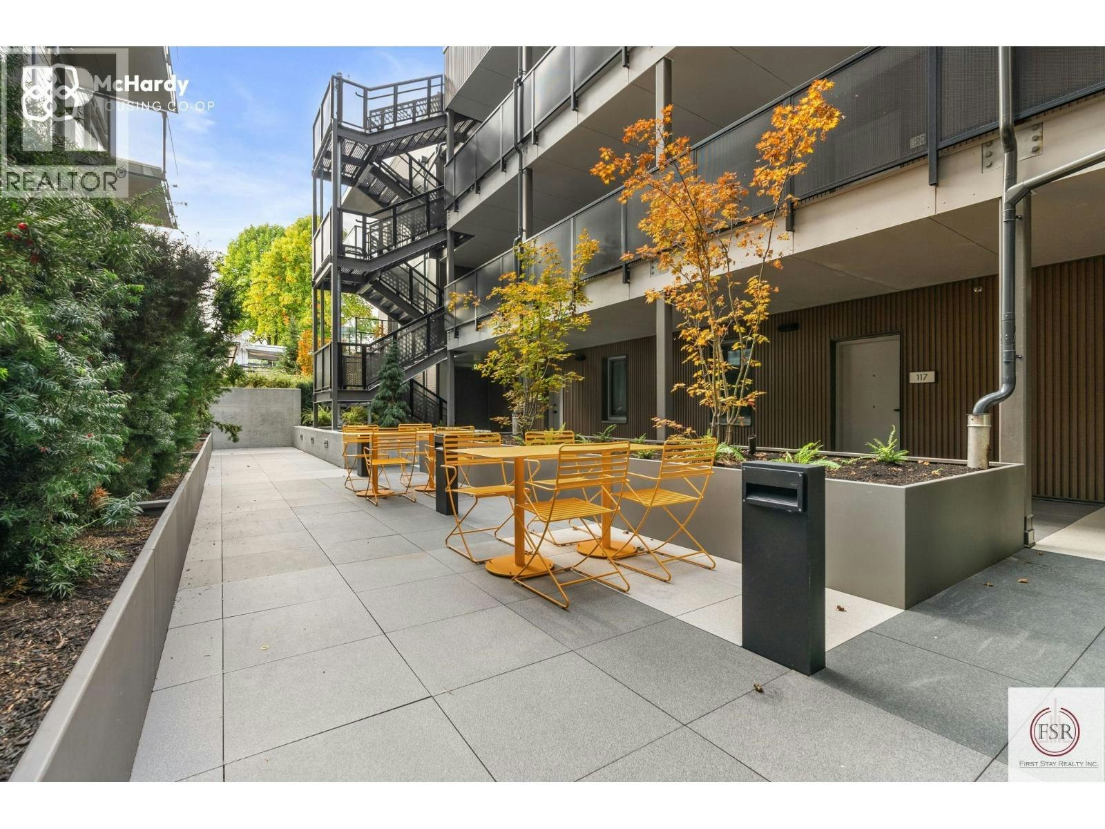 5085 Mchardy Street, Vancouver, BC, V5R 0L7 - 36