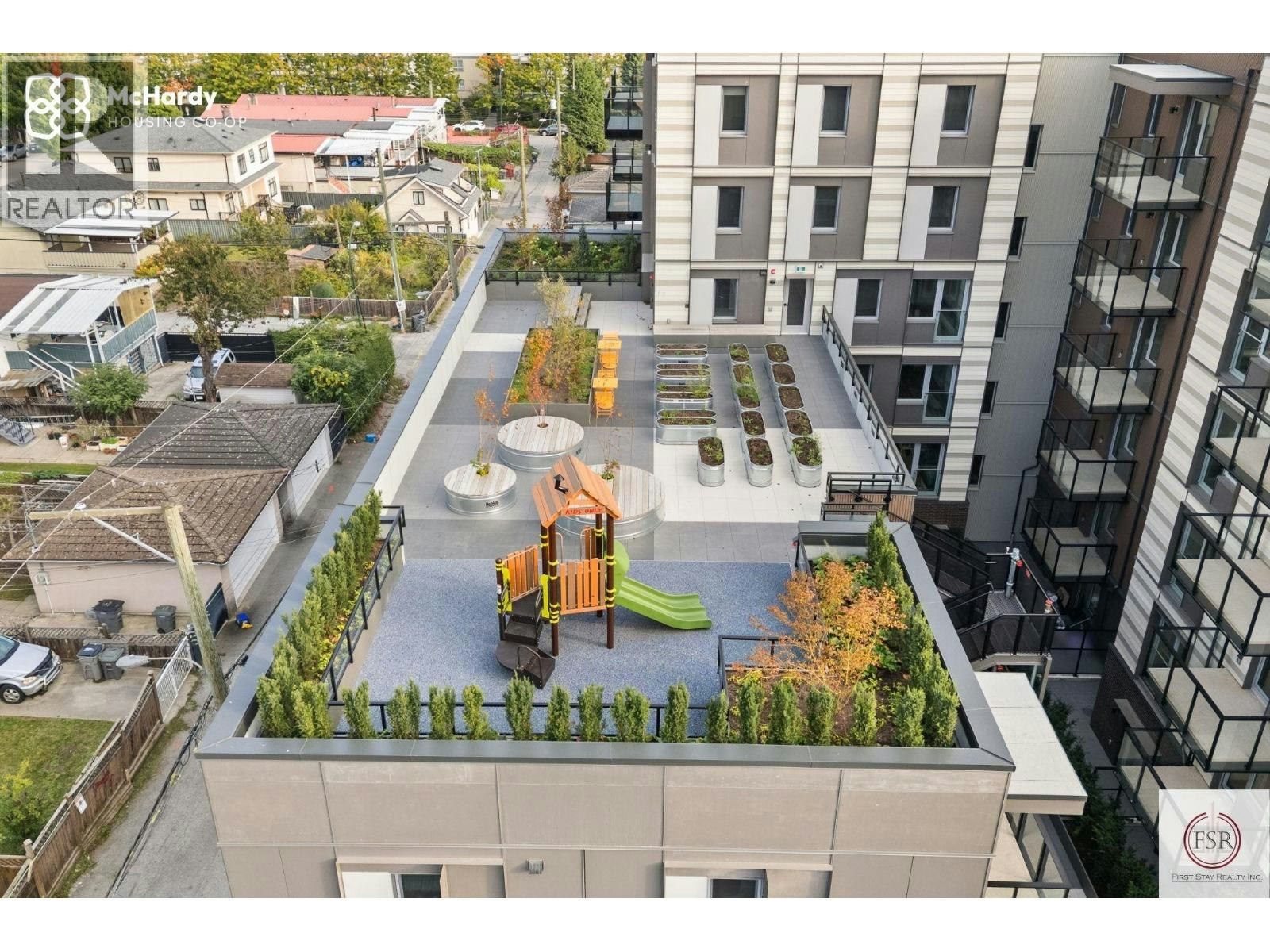 5085 Mchardy Street, Vancouver, BC, V5R 0L7 - 39