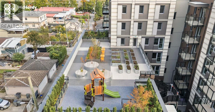 5085 Mchardy Street, Vancouver, BC, V5R 0L7 - 39