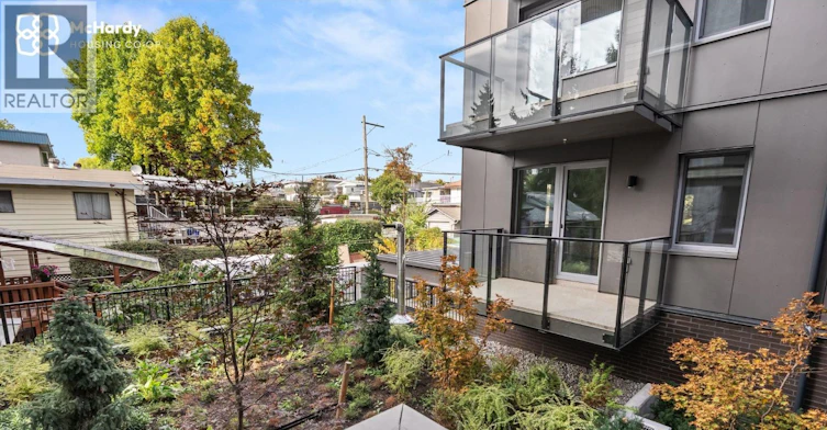 5085 Mchardy Street, Vancouver, BC, V5R 0L7 - 32